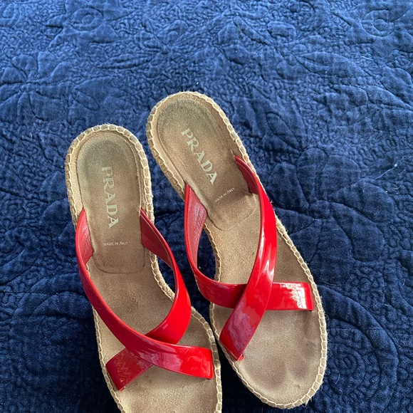 Red Prada heels size 39 women’s 9 - Picture 2 of 6